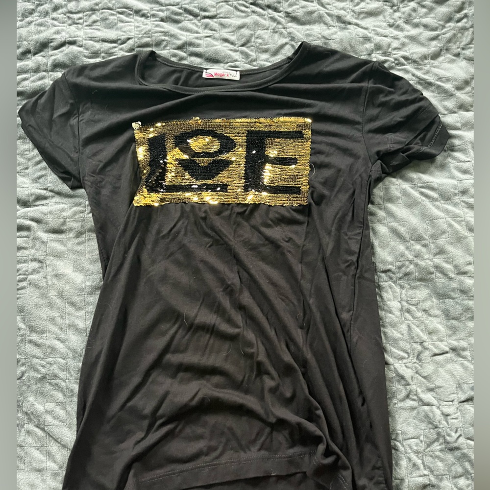 Mega 1 LOVE sequin flip Shirt